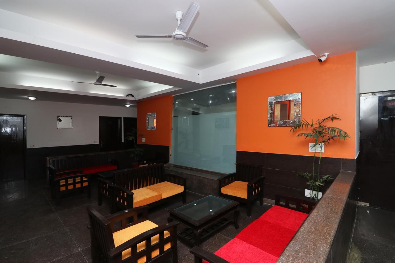 Oyo 11871 Travastays Noida Exterior photo